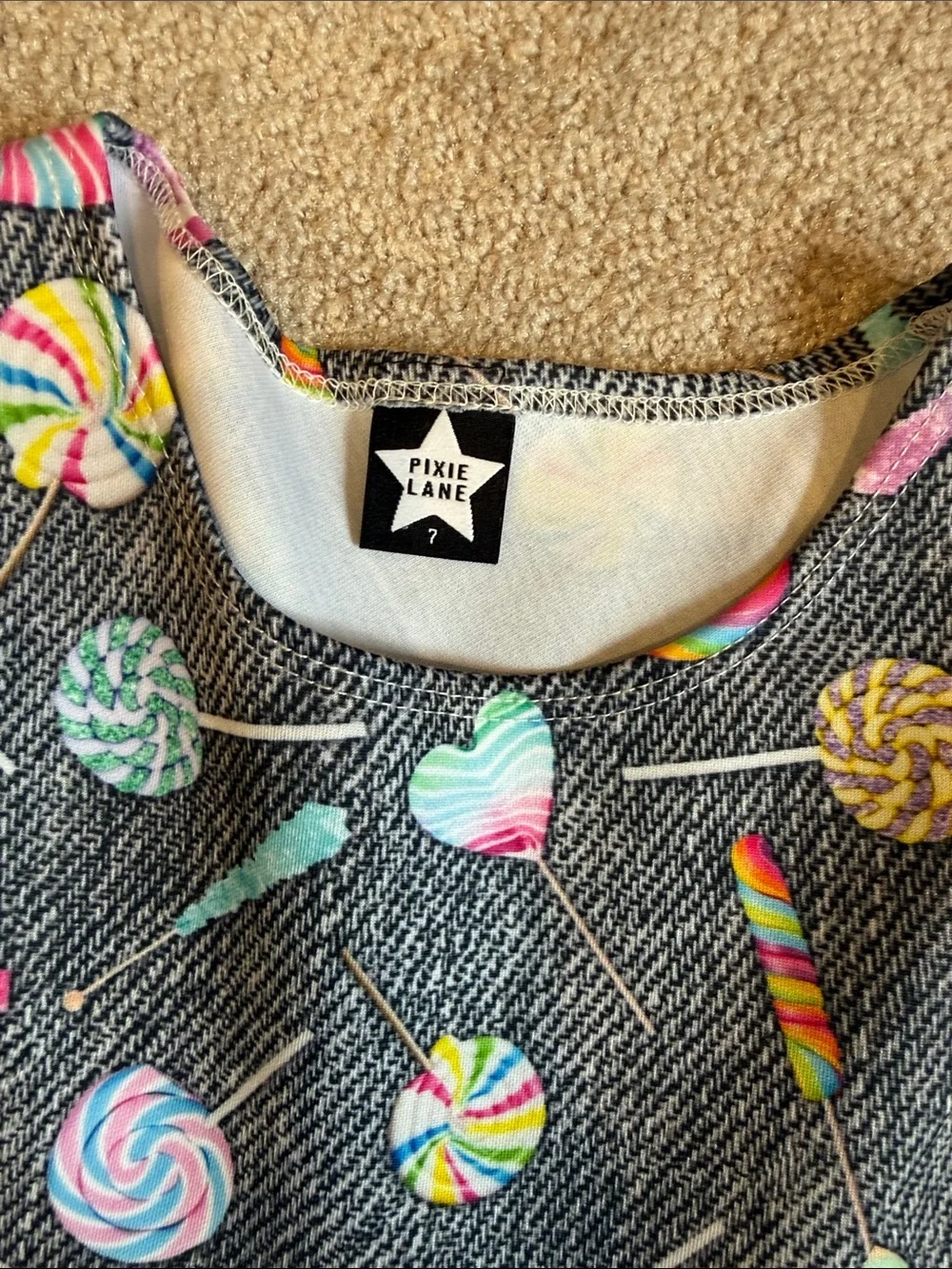 Pixielane soft gray